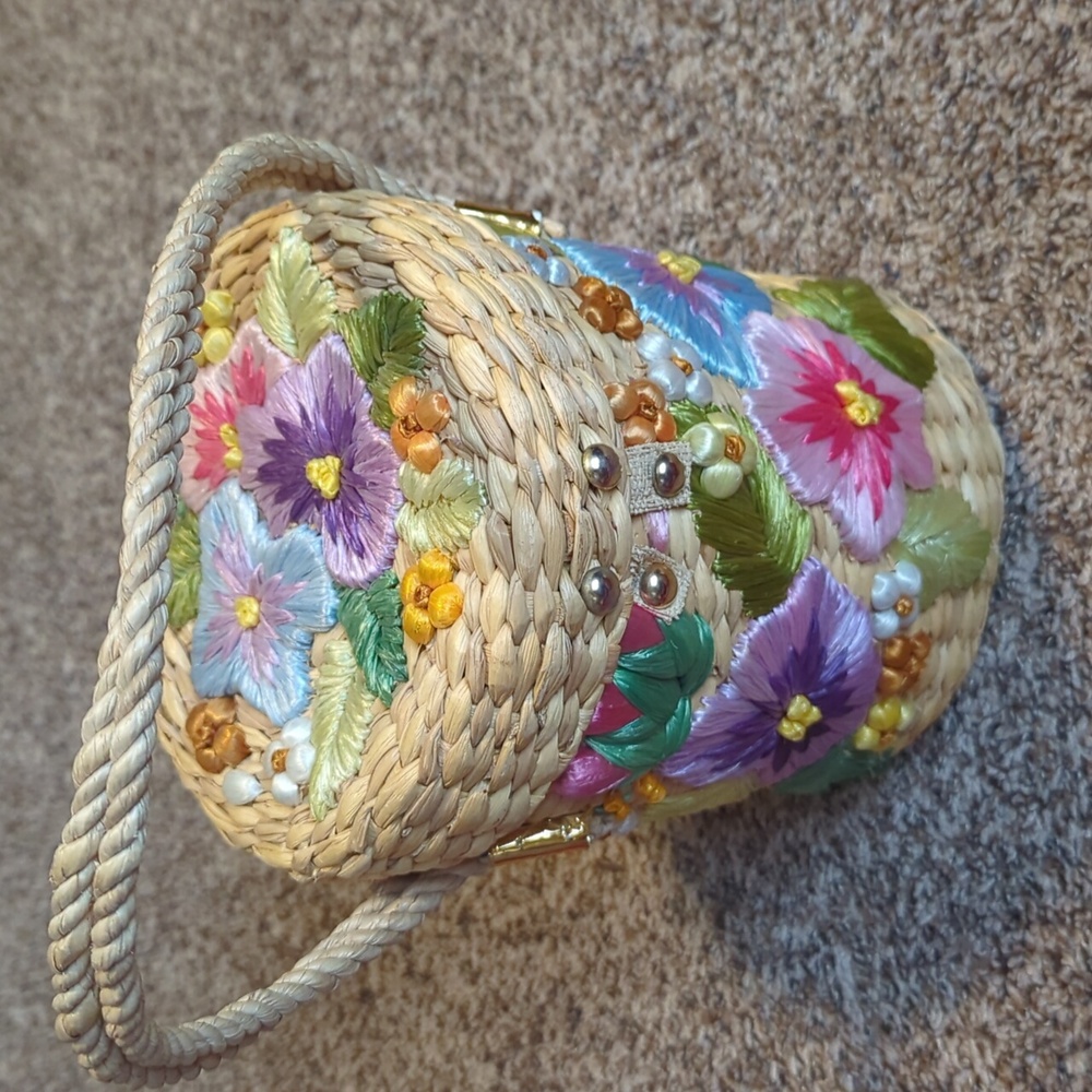 Mantessa Vintage Hand Woven Floral Straw Basket Bag